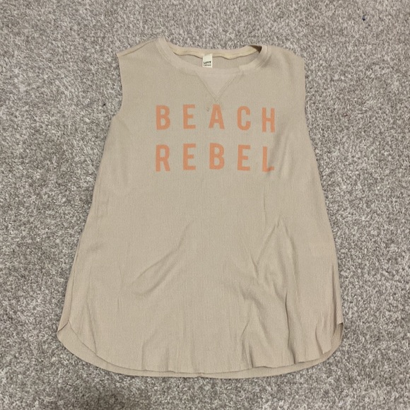 Waffle Knit Graphic Tank - Picture 4 of 9